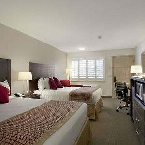 Queen Room Mobility accessible